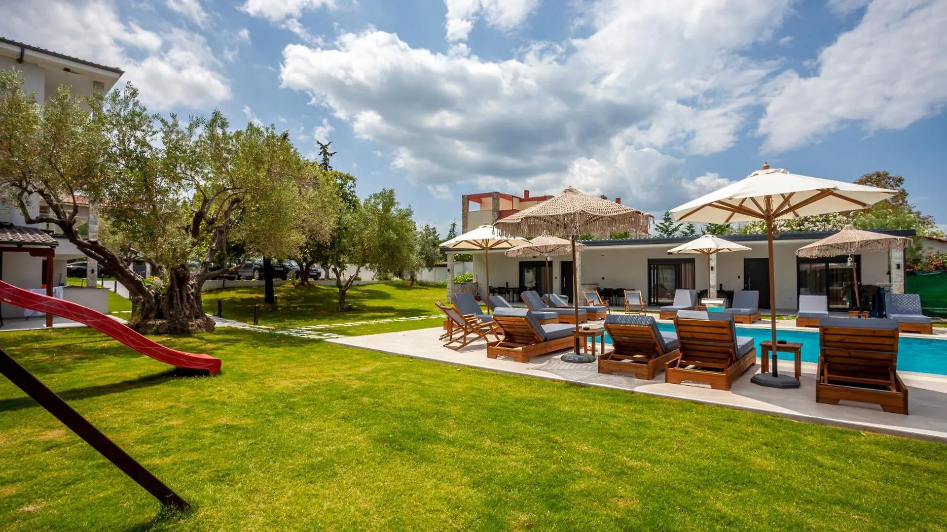 Olia Seaside Residence 120M From The Beach Pefkochori Lejlighed